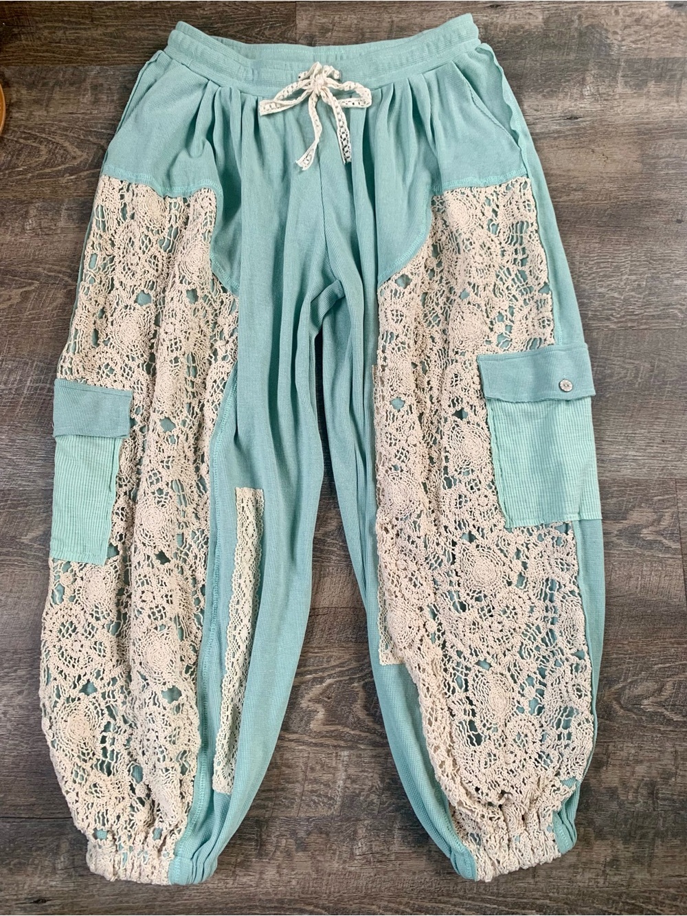 POL Streetwear Utility Mint Jogger Pants with Cream Crochet Panels